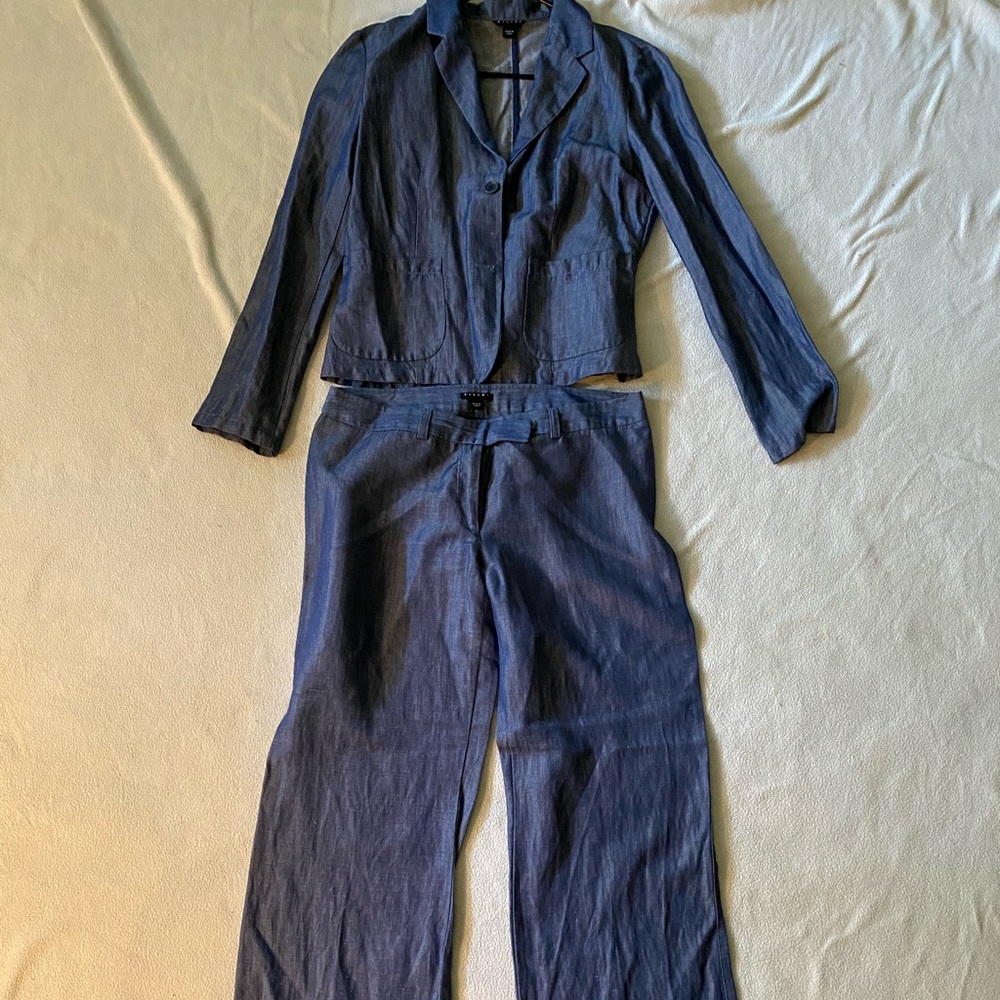 SISLEY 2 piece women’s suit